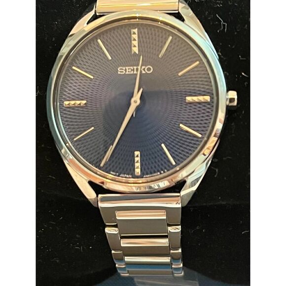 Seiko Silver Ladies Quartz Watch NWOT